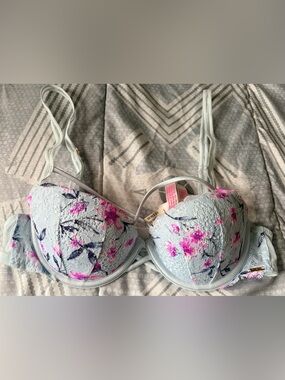 NWT Victoria’s Secret PINK Date Floral Push-Up Bra 34A March 2018